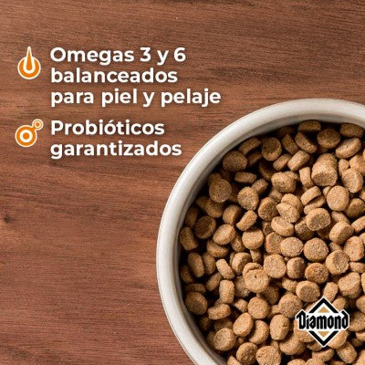 Croqueta Diamond Maintenance Cat 18.14 Kg para gato con actividad moderada y baja